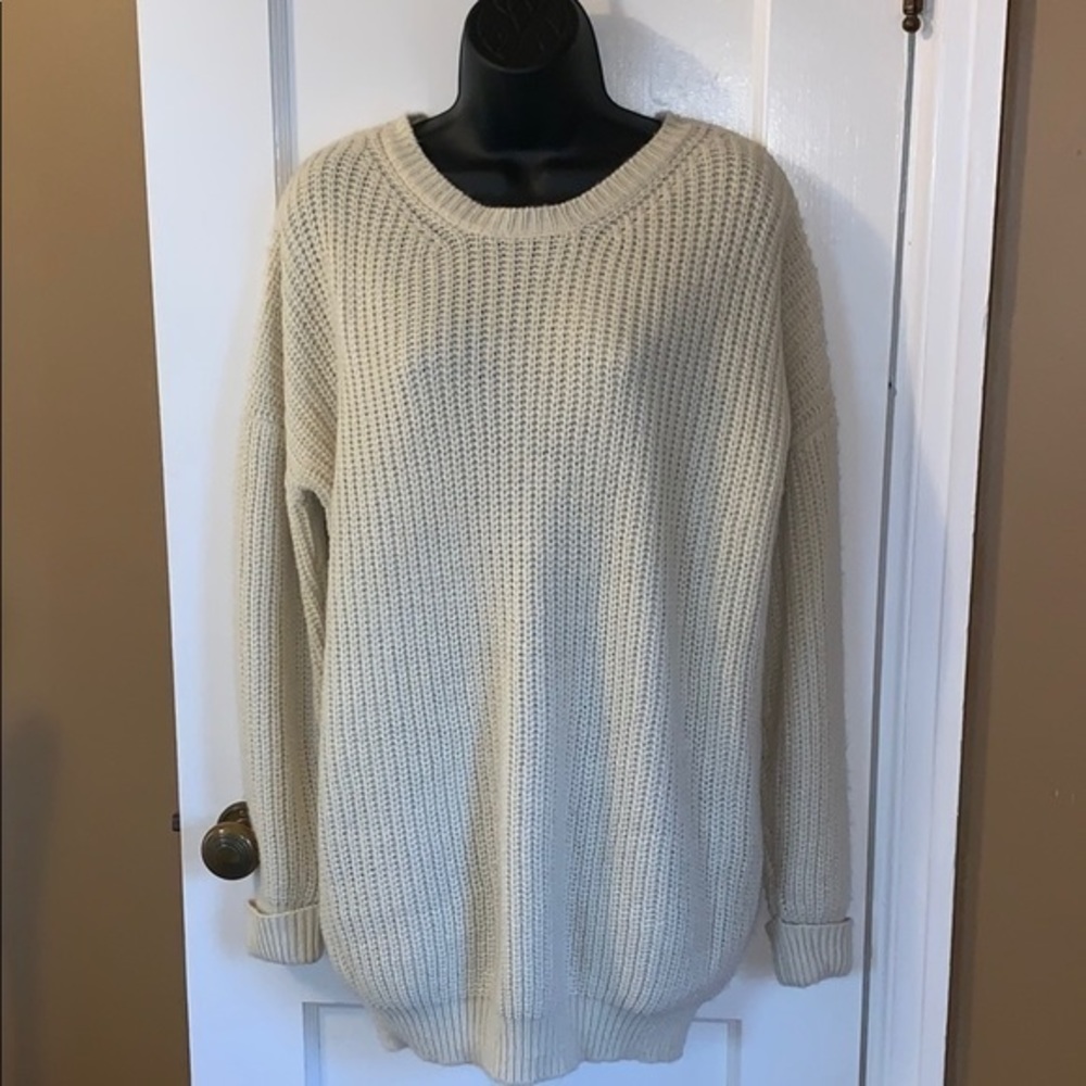 NWOT- FIORE -cream colored sweater S/M